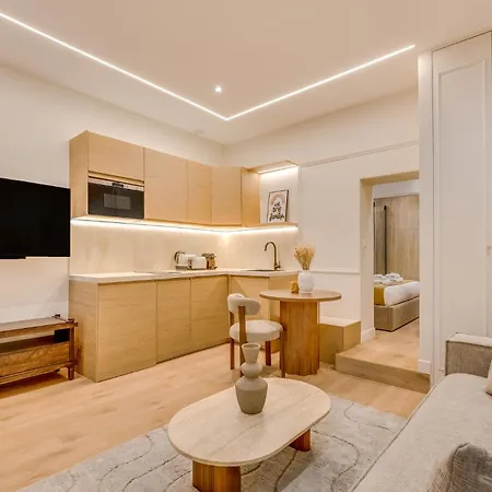 Pick A Flat's In Batignolles - Passage Cardinet