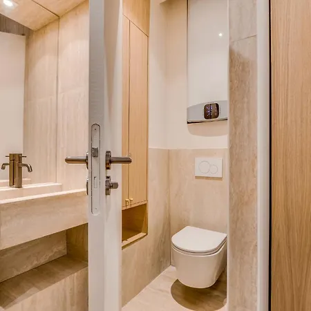 Pick A Flat's In Batignolles - Passage Cardinet *