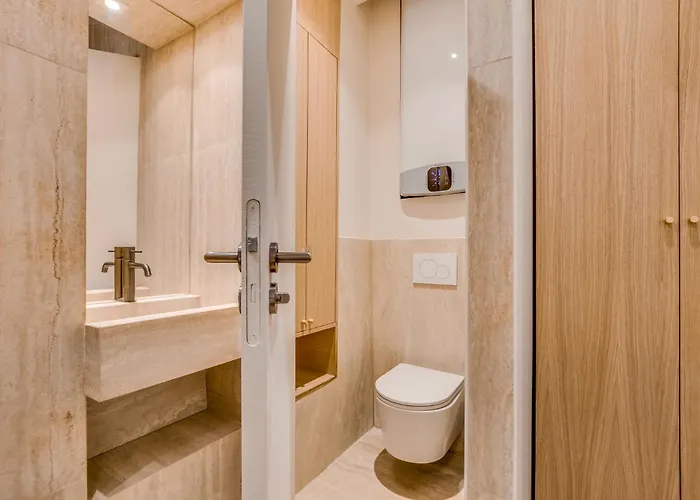 Pick A Flat's In Batignolles - Passage Cardinet *