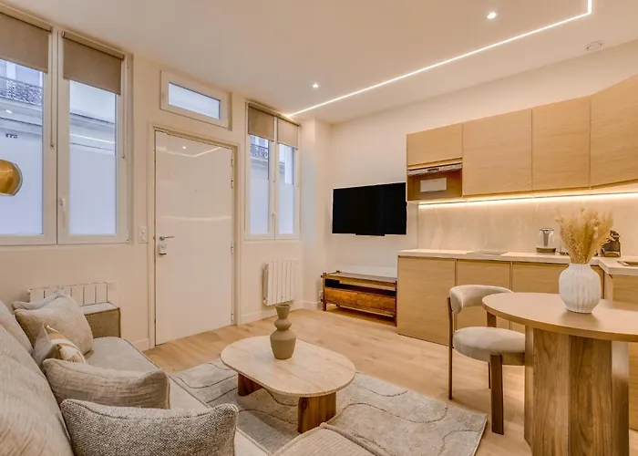 Pick A Flat's In Batignolles - Passage Cardinet * Paris
