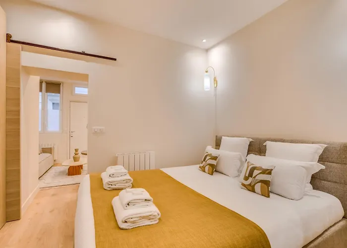 Pick A Flat's In Batignolles - Passage Cardinet Paris